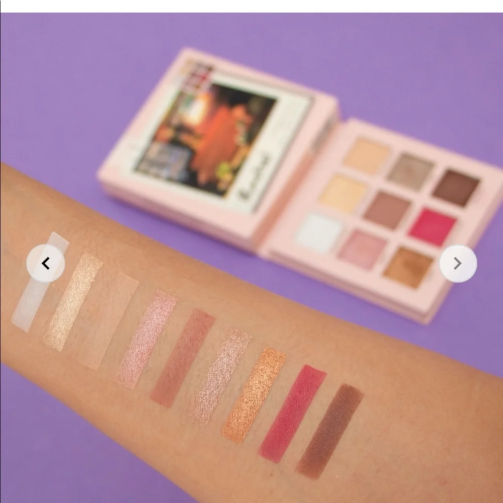 Makeup Revolution x Friends Rachel eyeshadow palette